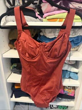 Ta3 Lifty One-Piece Swimsuit in Rust small reg/long D-DD